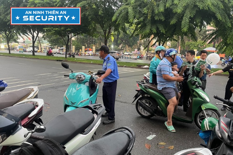 giá thuê dịch vụ bảo vệ